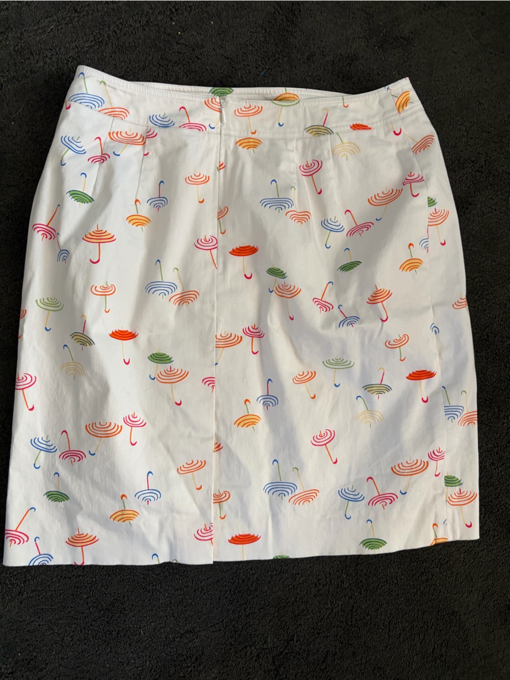 Vtg Talbots White Skirt with Colorful Umbrella Print 10 - Picture 7 of 10